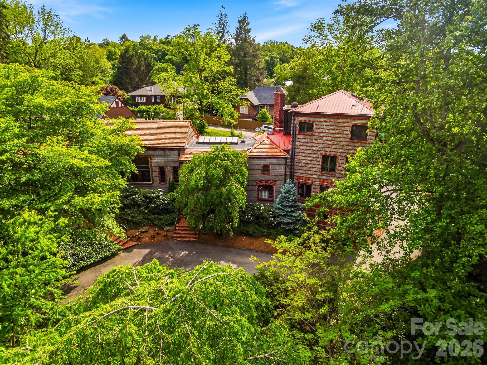 24 Kimberly Avenue Asheville NC 28804