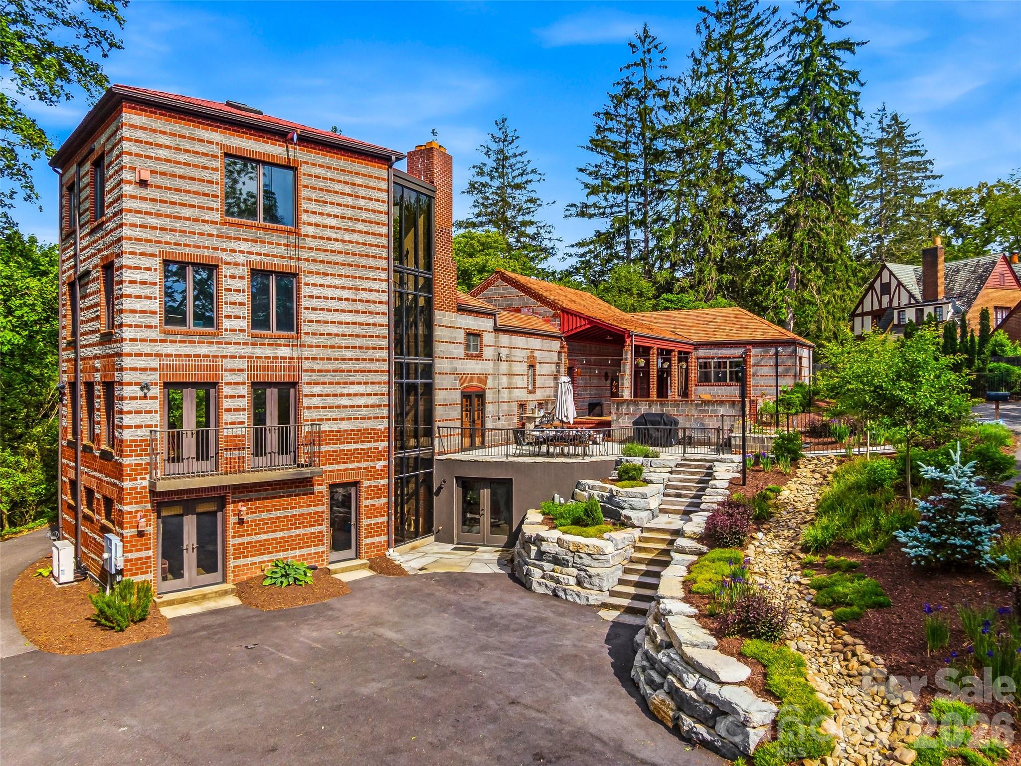 24 Kimberly Avenue Asheville NC 28804