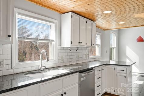 2 Worley Place Asheville NC 28806