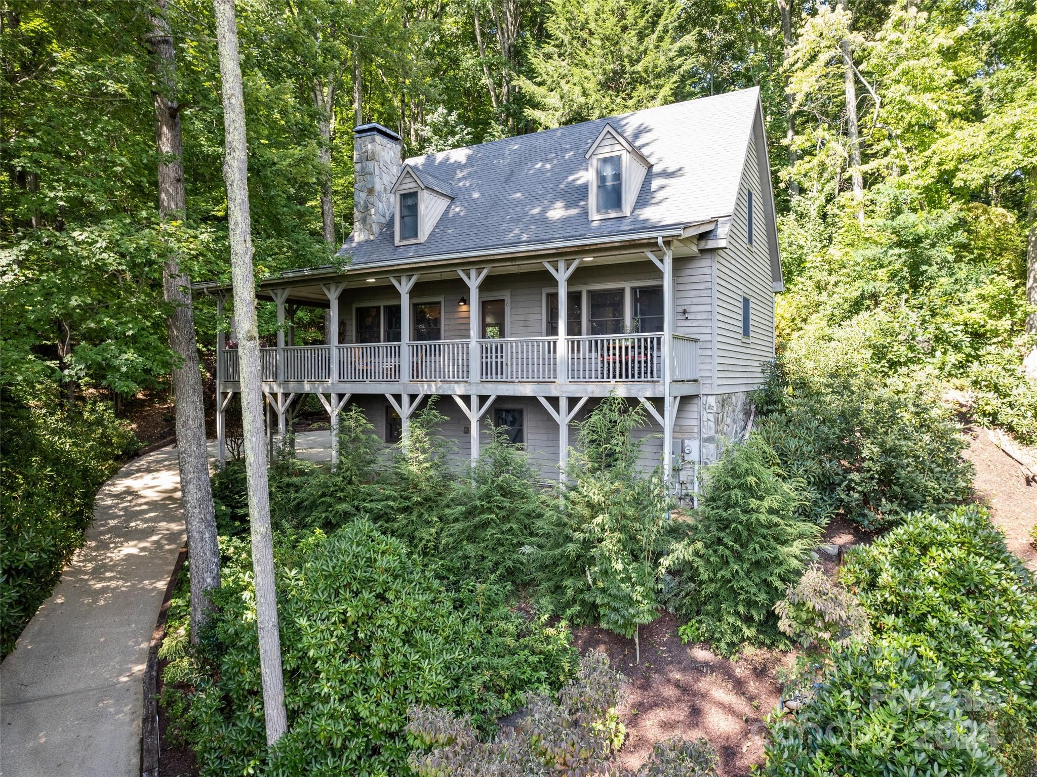 710 Falcon Ridge Waynesville NC 28786