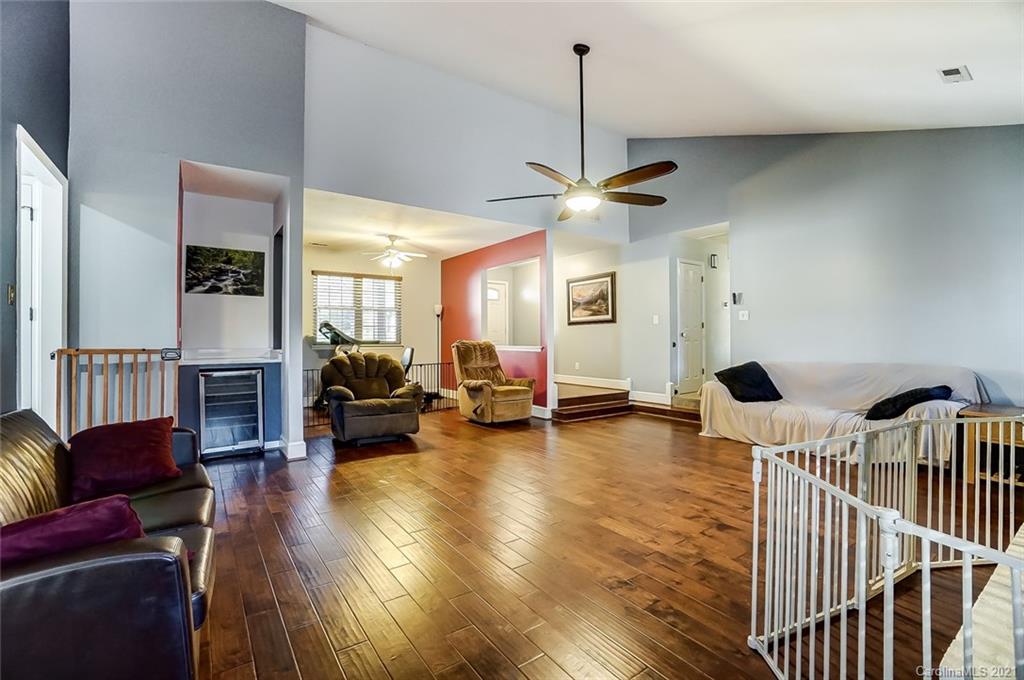 4014 Foxmoor Drive Charlotte NC 28226