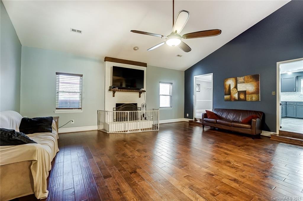 4014 Foxmoor Drive Charlotte NC 28226