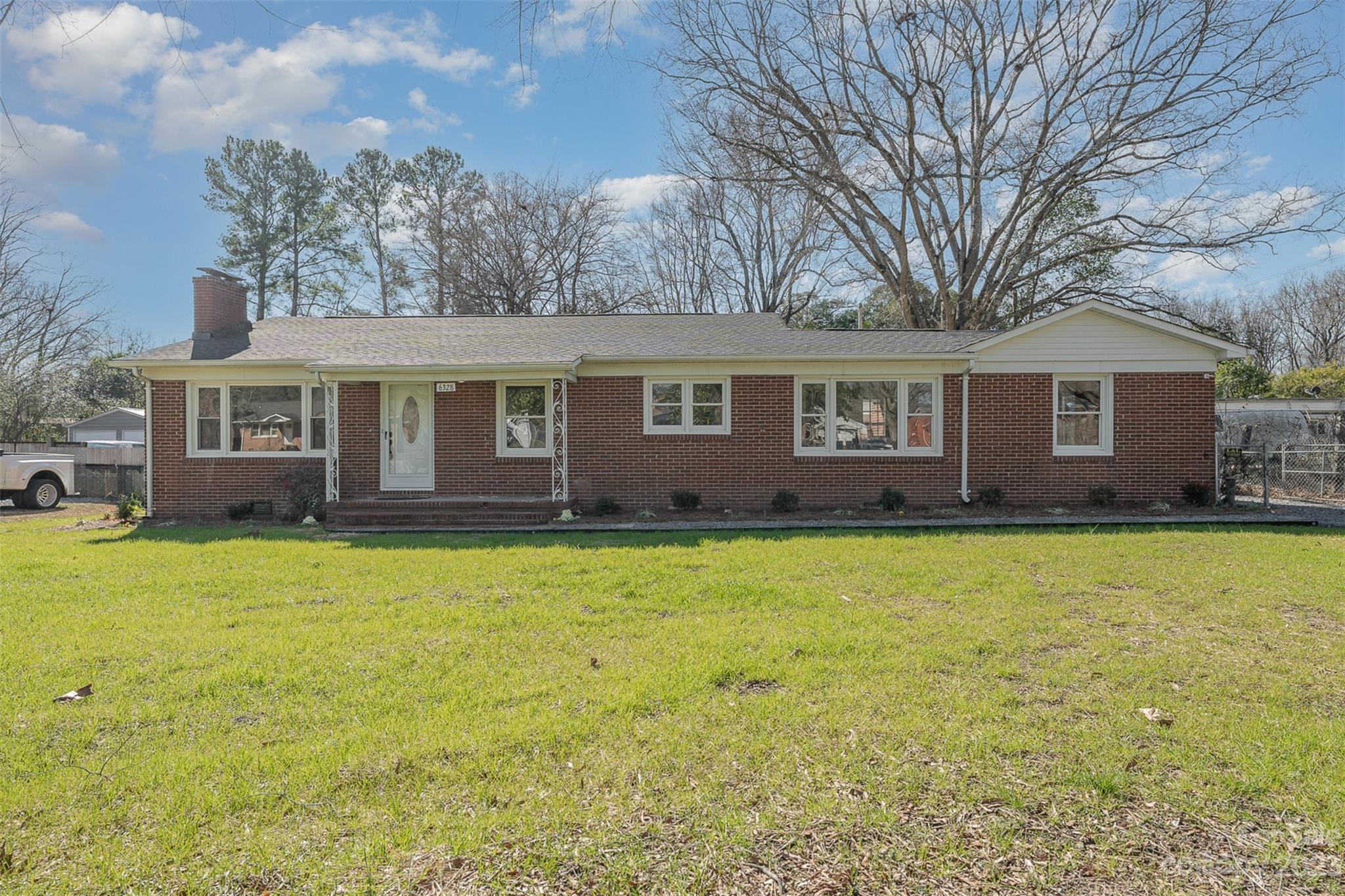 6328 Lake Drive Charlotte NC 28215