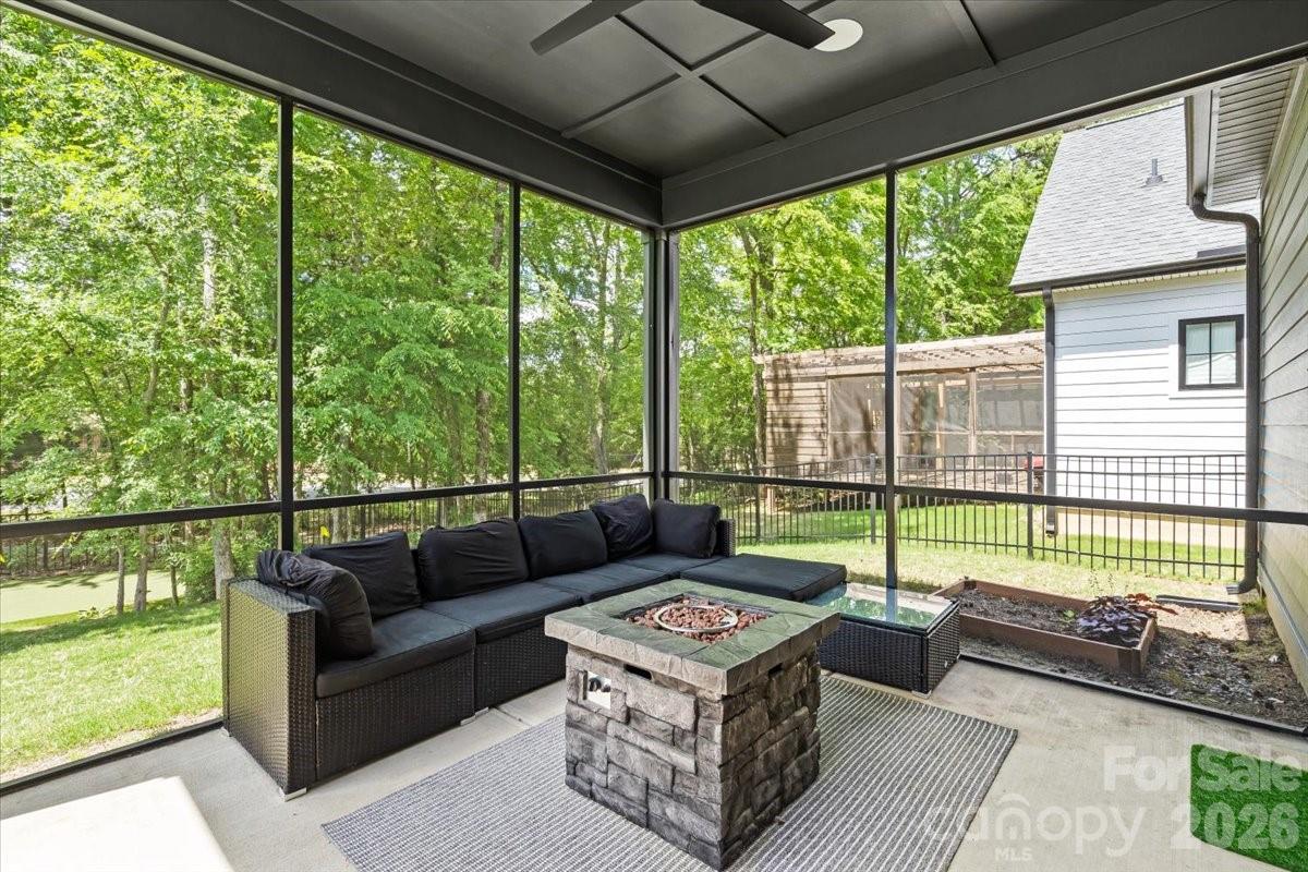 14125 Shelburne Village Drive Charlotte NC 28278