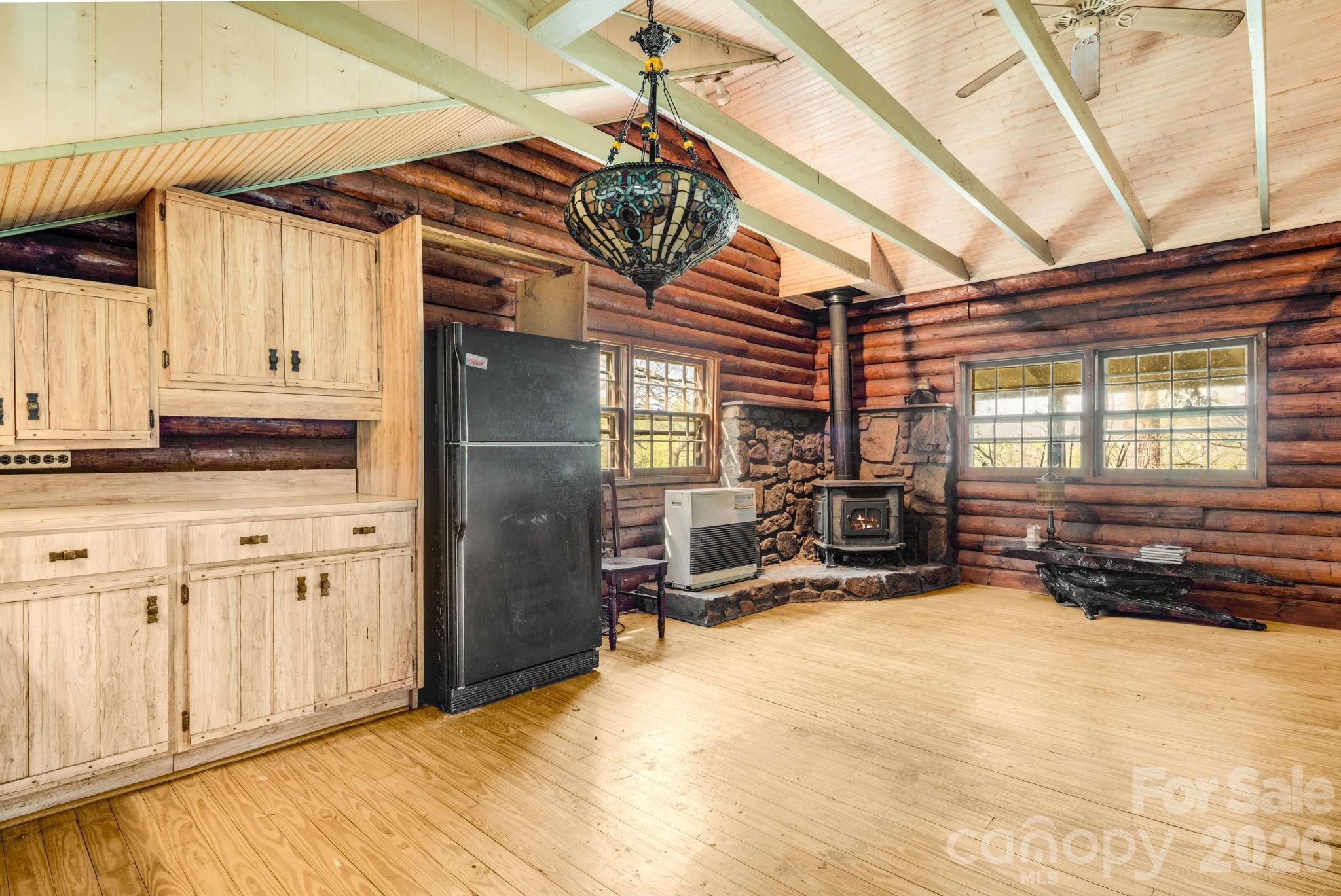 770 Echo Hill Drive Green Mountain NC 28704