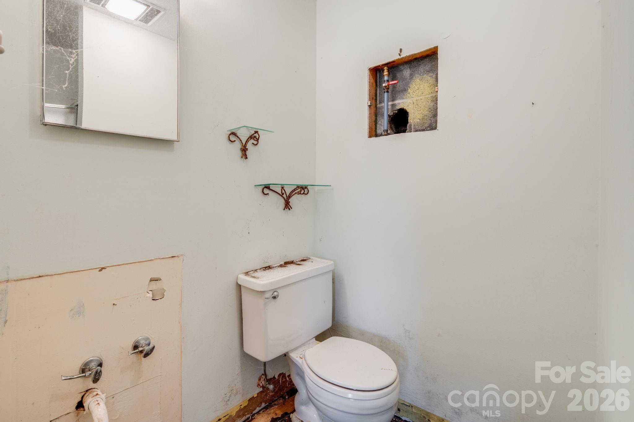 770 Echo Hill Drive Green Mountain NC 28704