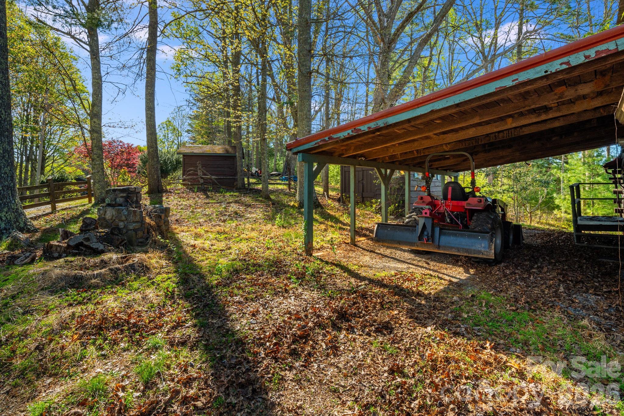 770 Echo Hill Drive Green Mountain NC 28704