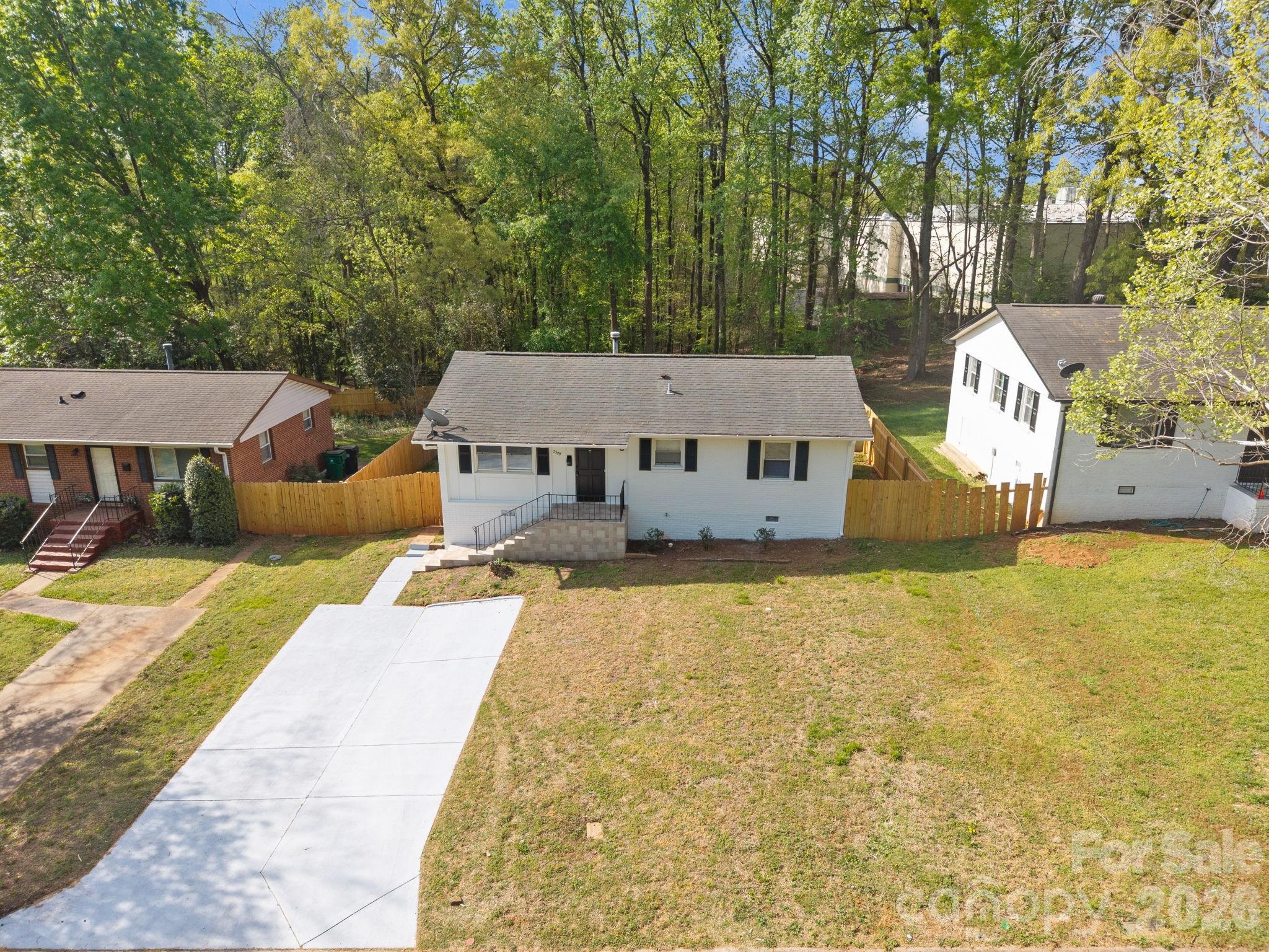 2309 Longleaf Drive Charlotte NC 28210