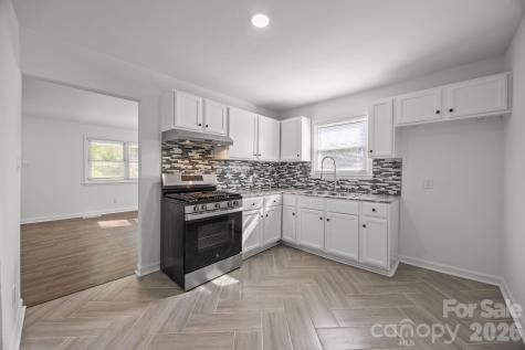 2309 Longleaf Drive Charlotte NC 28210