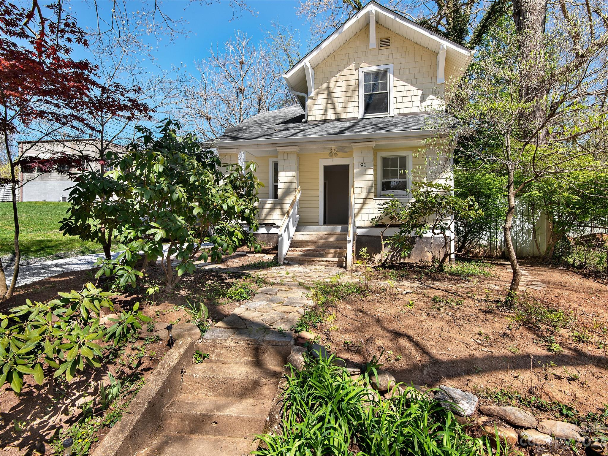 91 Holland Street Asheville NC 28801