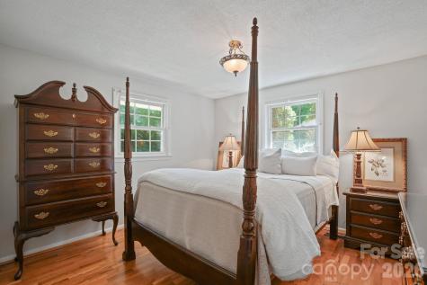 3328 Sulphur Springs Road NE Hickory NC 28601