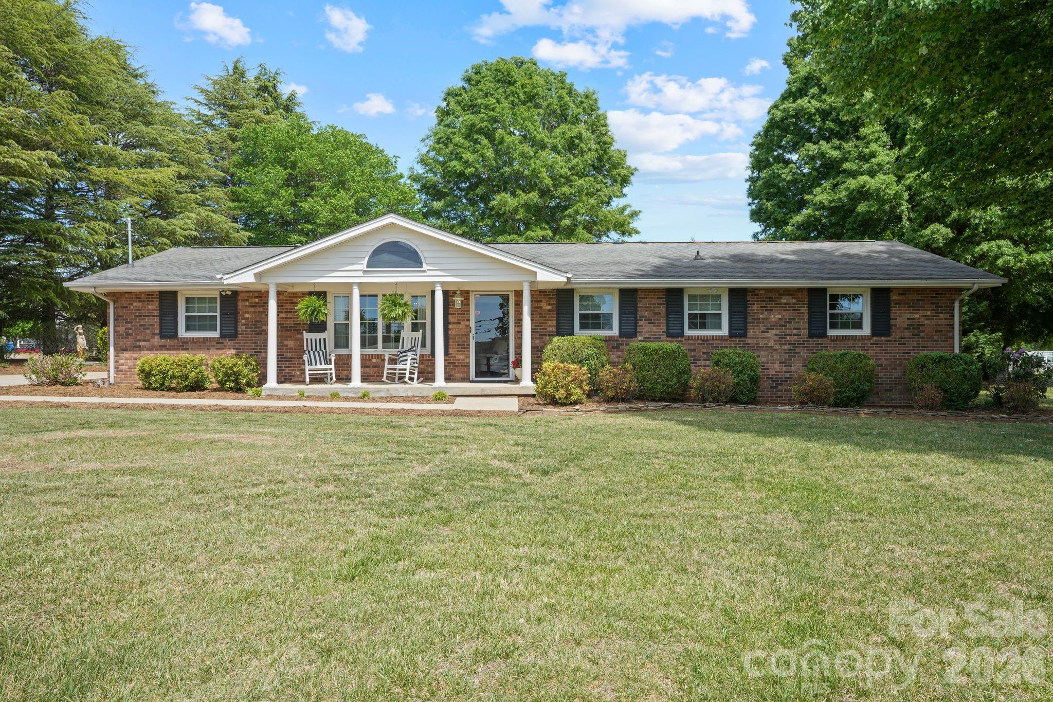 3328 Sulphur Springs Road NE Hickory NC 28601