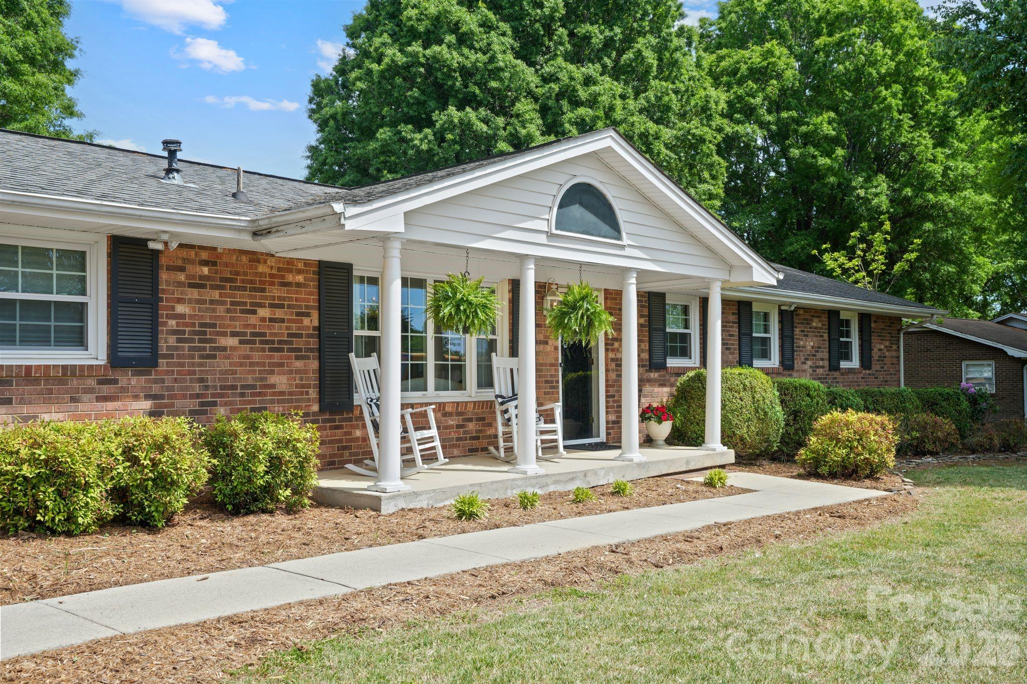 3328 Sulphur Springs Road NE Hickory NC 28601