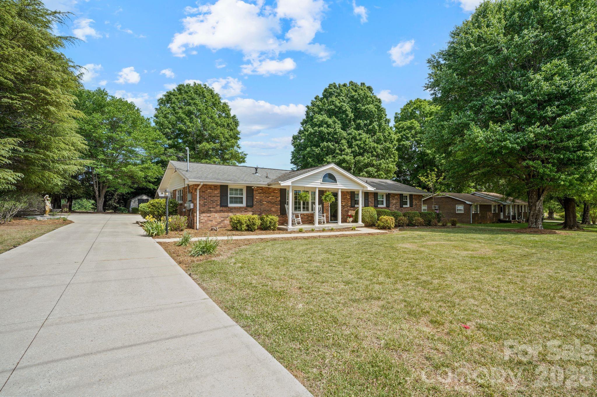 3328 Sulphur Springs Road NE Hickory NC 28601