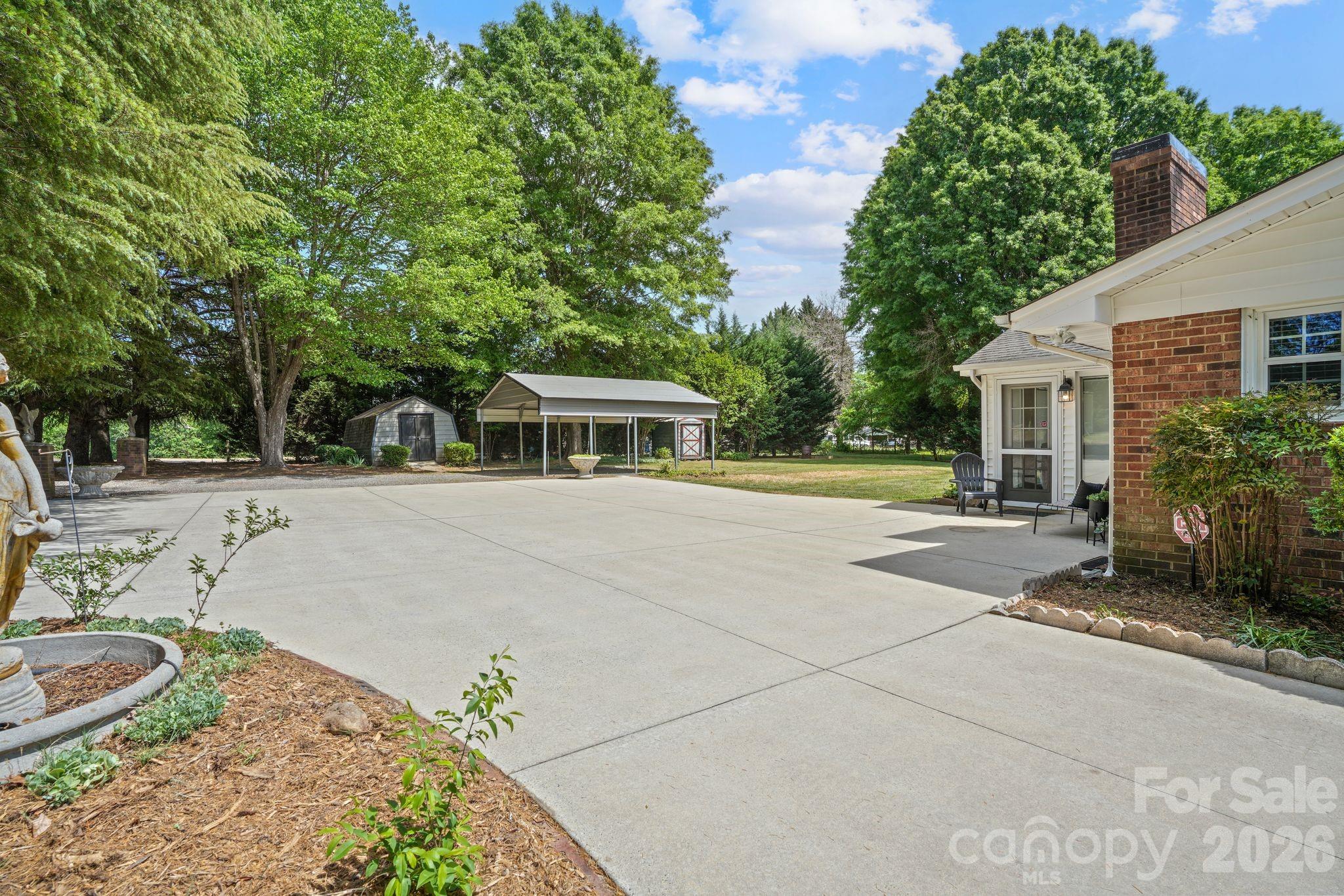 3328 Sulphur Springs Road NE Hickory NC 28601