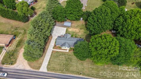 3328 Sulphur Springs Road NE Hickory NC 28601