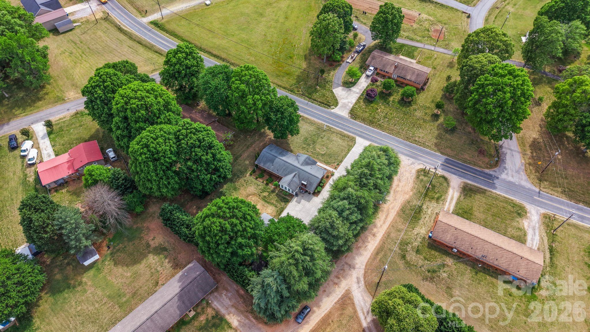 3328 Sulphur Springs Road NE Hickory NC 28601