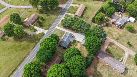 3328 Sulphur Springs Road NE Hickory NC 28601