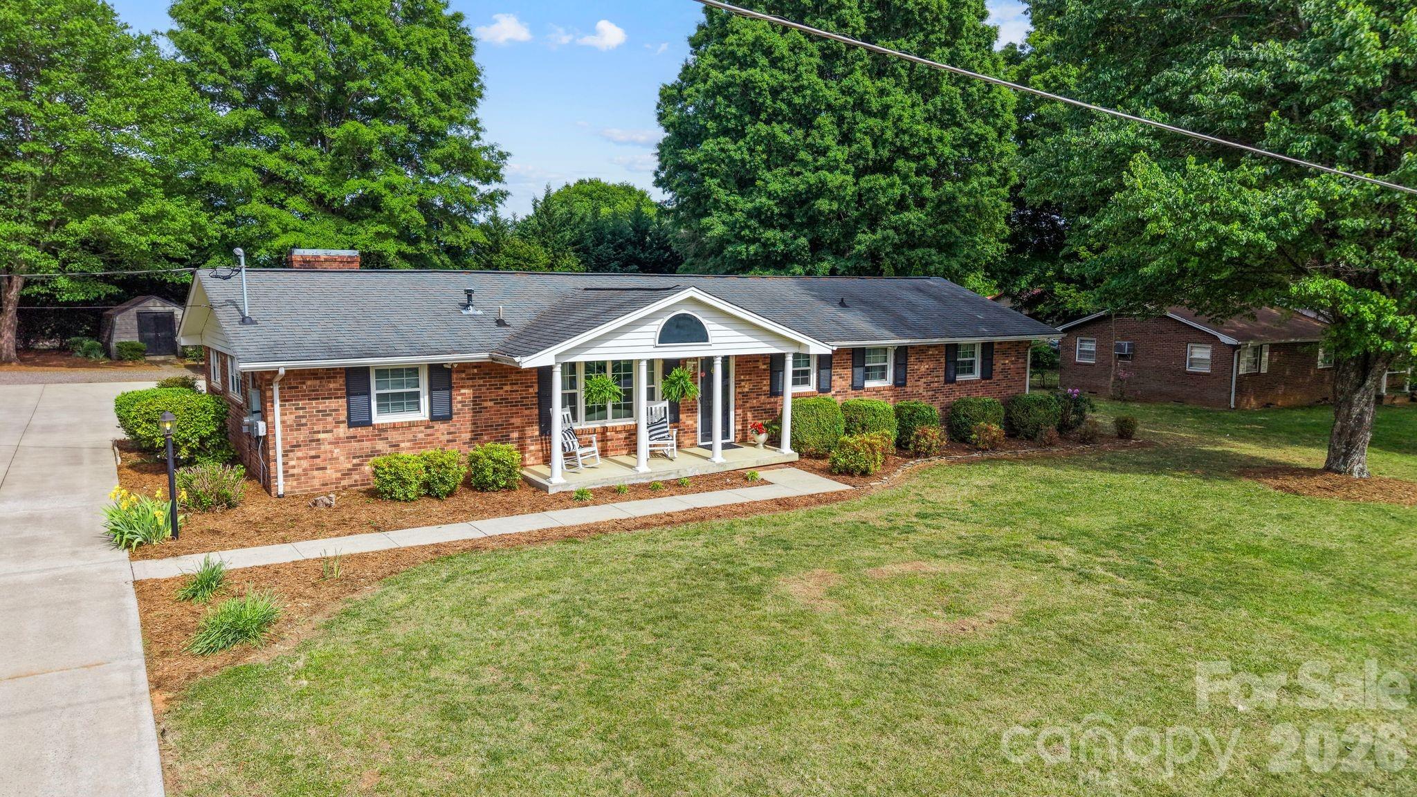 3328 Sulphur Springs Road NE Hickory NC 28601