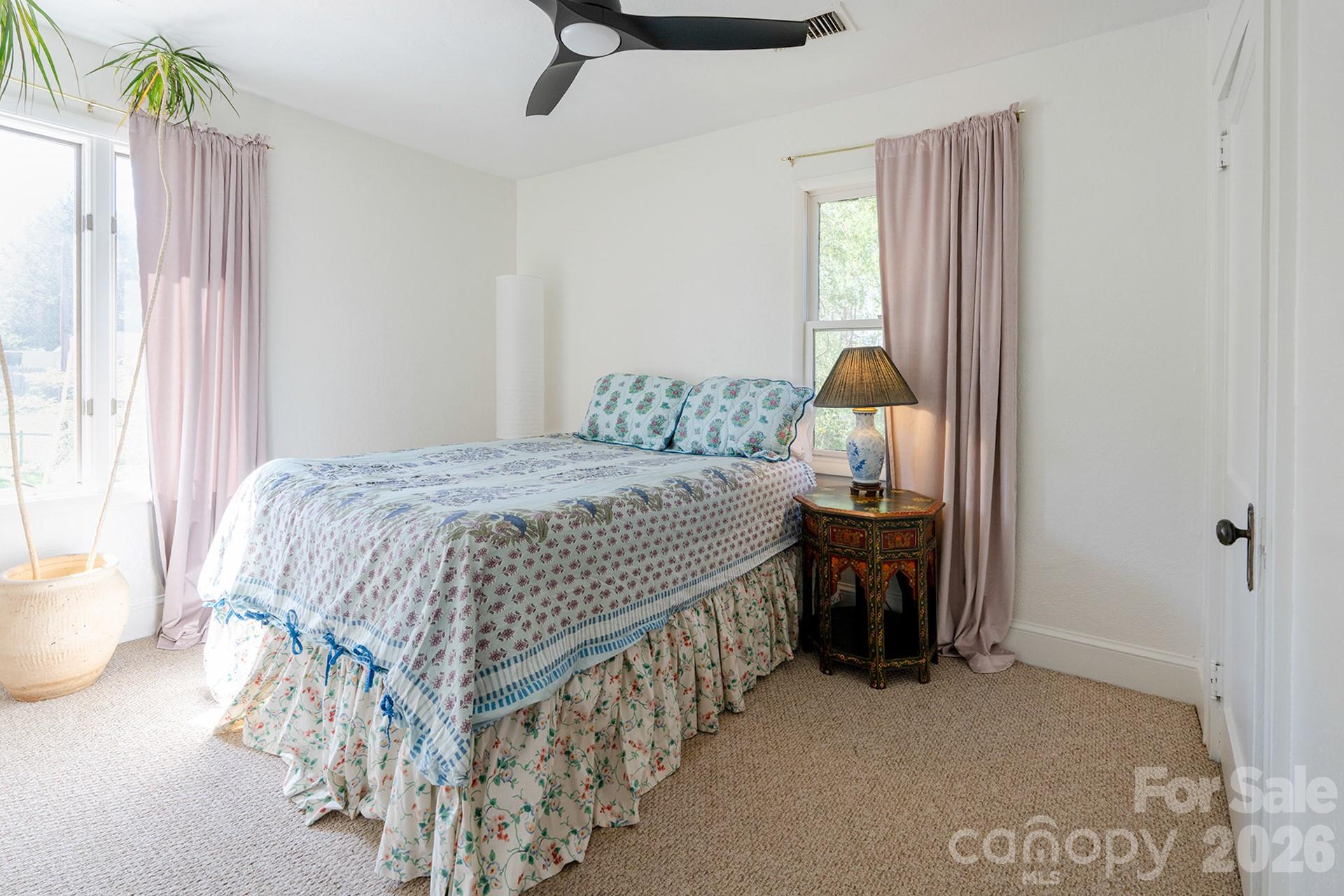 34 Oakley Road Asheville NC 28803