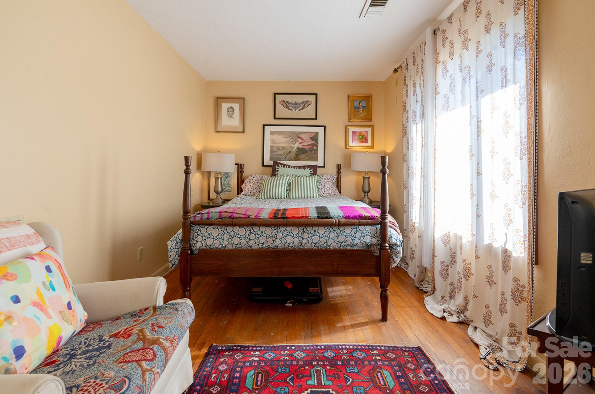 34 Oakley Road Asheville NC 28803