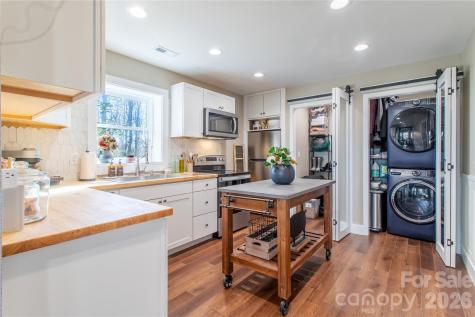 426, 428 Weaver Creek Road Brevard NC 28712