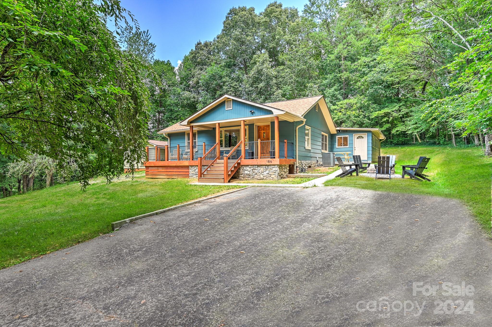 186 Davidson Road Swannanoa NC 28778
