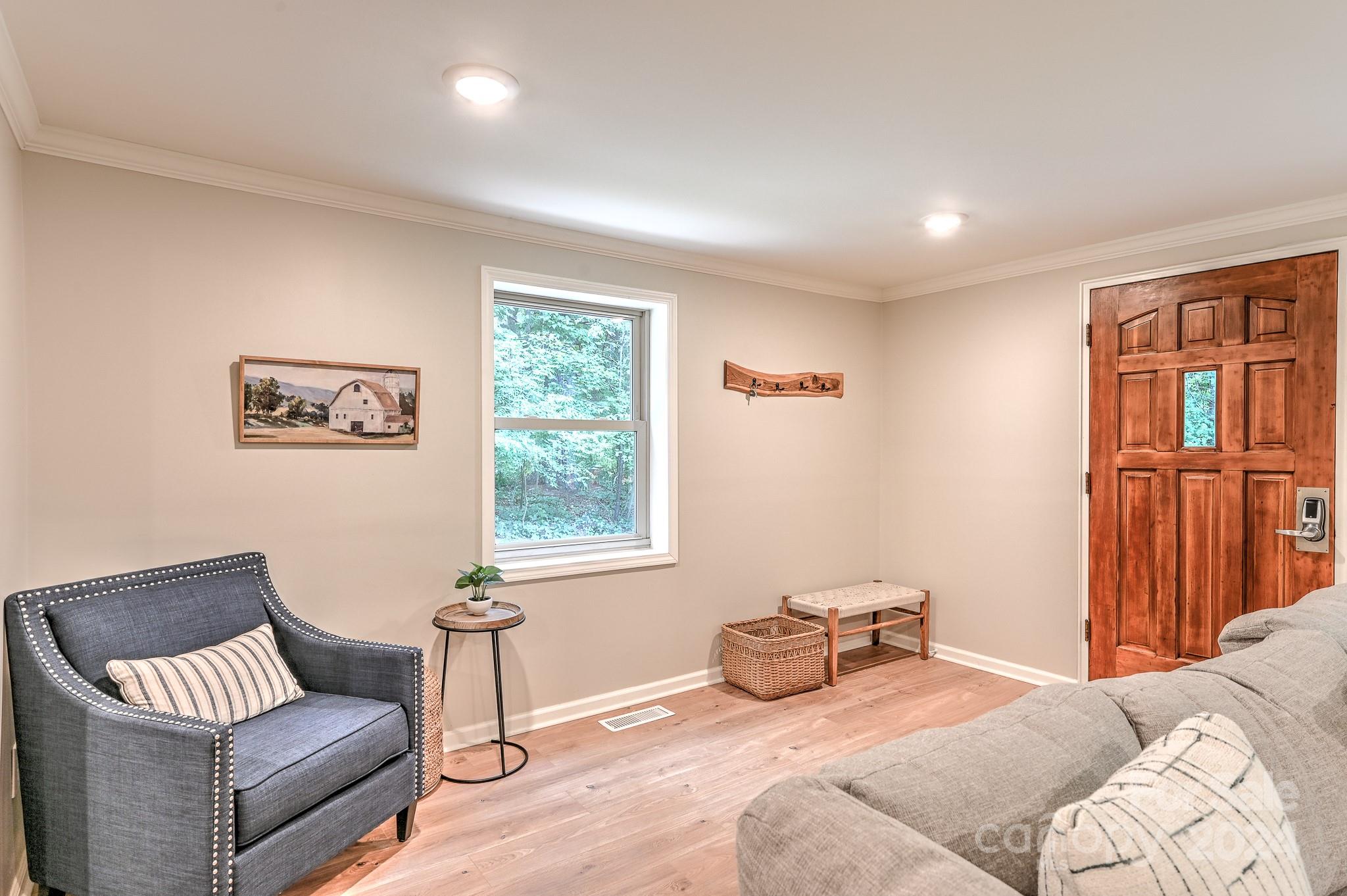 186 Davidson Road Swannanoa NC 28778
