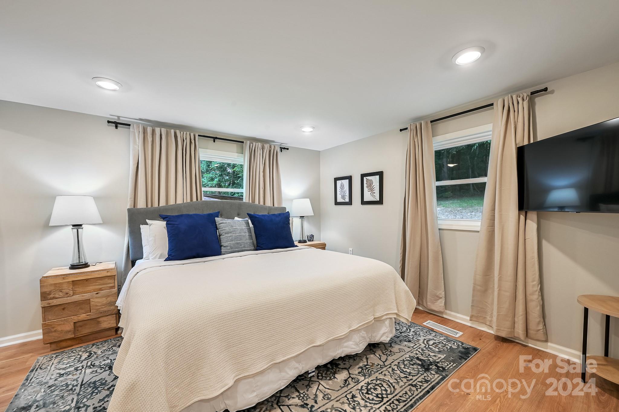 186 Davidson Road Swannanoa NC 28778