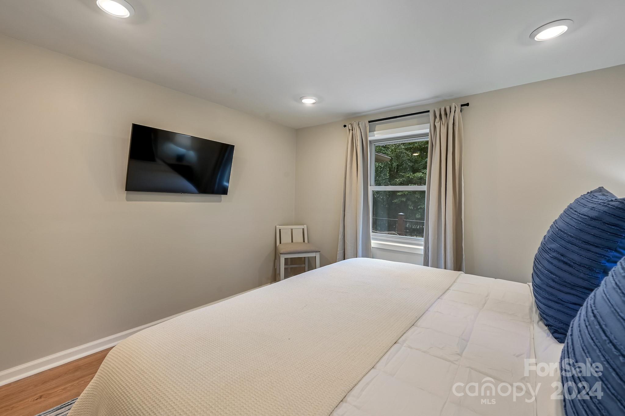 186 Davidson Road Swannanoa NC 28778