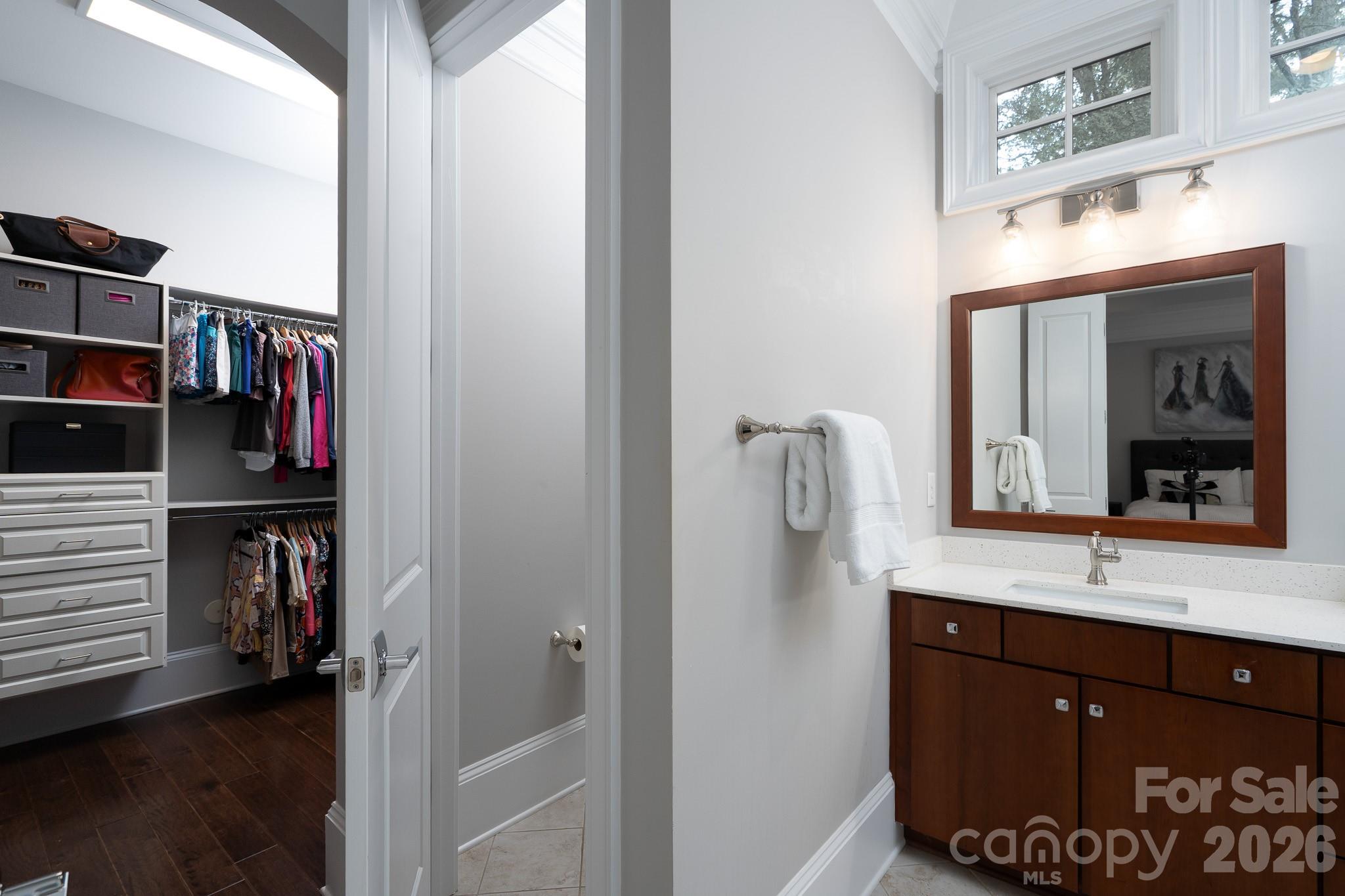 5041 Vernet Lane Charlotte NC 28210