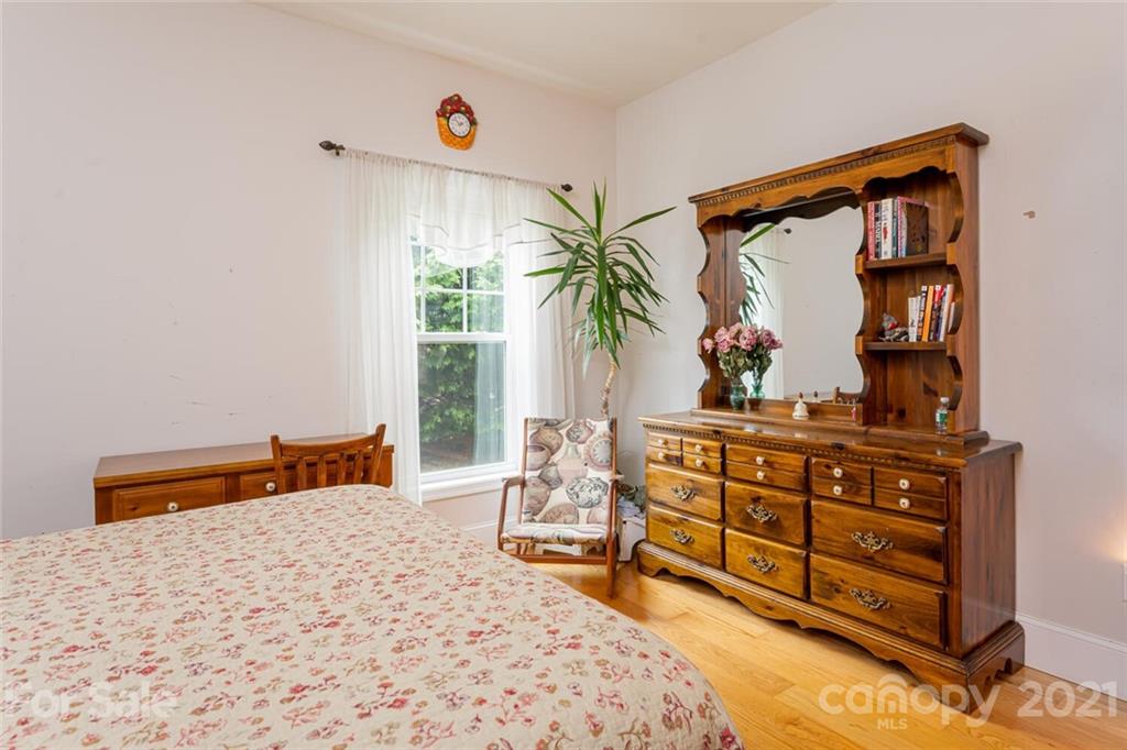 31 Azure Sage Way Asheville NC 28806