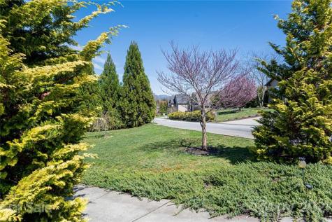 31 Azure Sage Way Asheville NC 28806