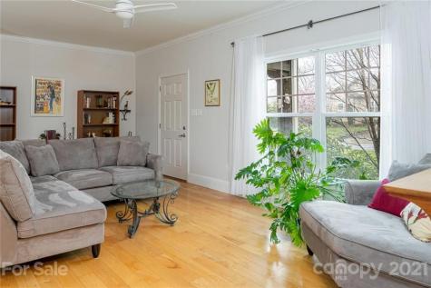 31 Azure Sage Way Asheville NC 28806