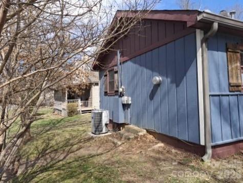 129 Harrison Street Swannanoa NC 28778