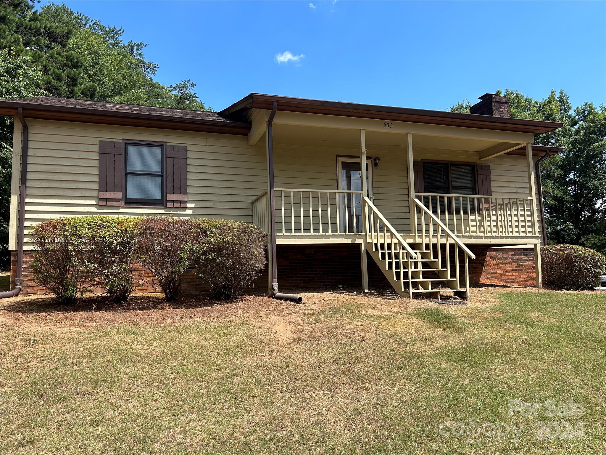 575 10th Avenue Drive SE Hickory NC 28602