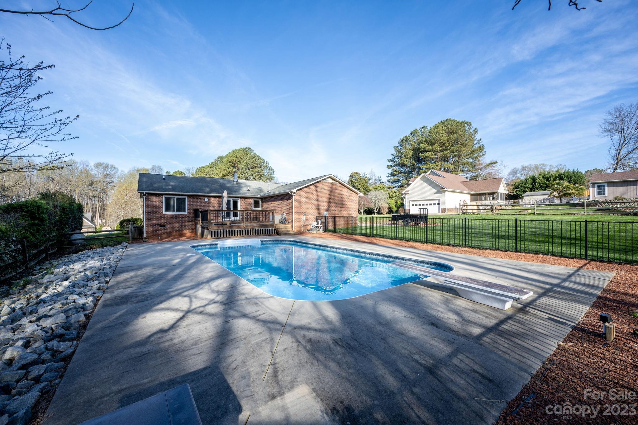 121 Cherokee Drive Mooresville NC 28117