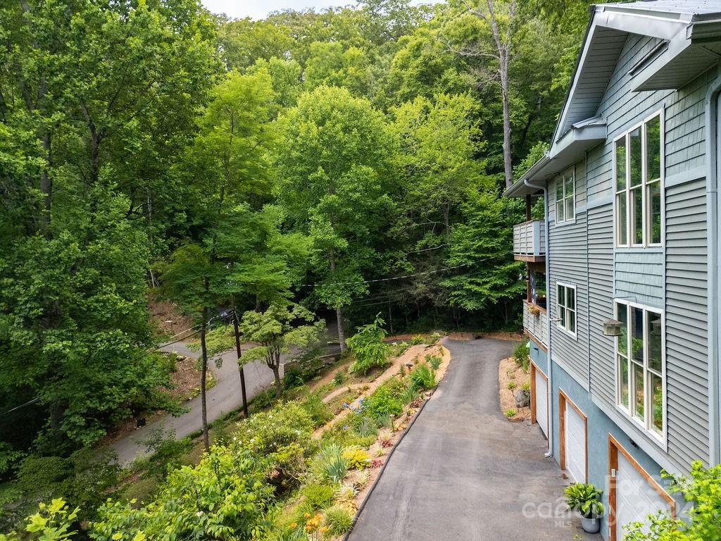257 Summer Haven Road Swannanoa NC 28778