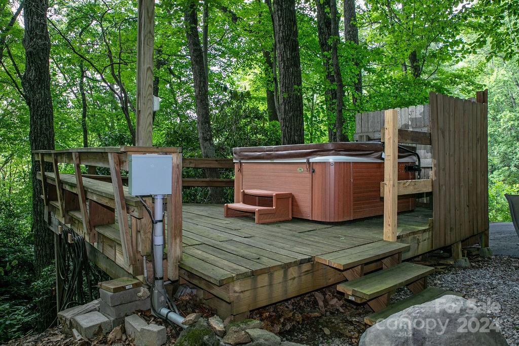 257 Summer Haven Road Swannanoa NC 28778