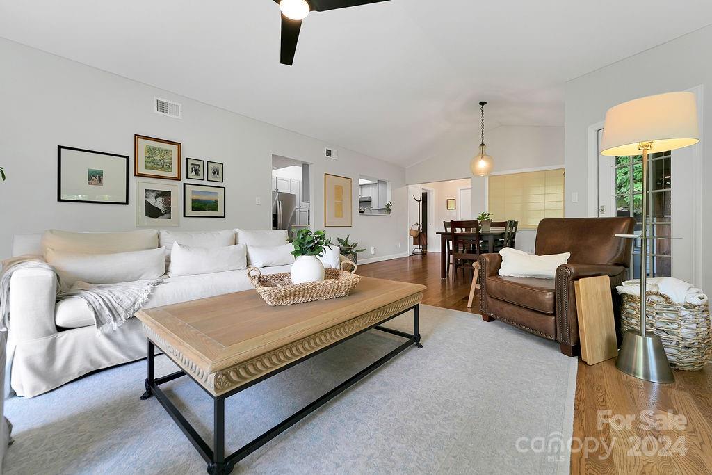 257 Summer Haven Road Swannanoa NC 28778