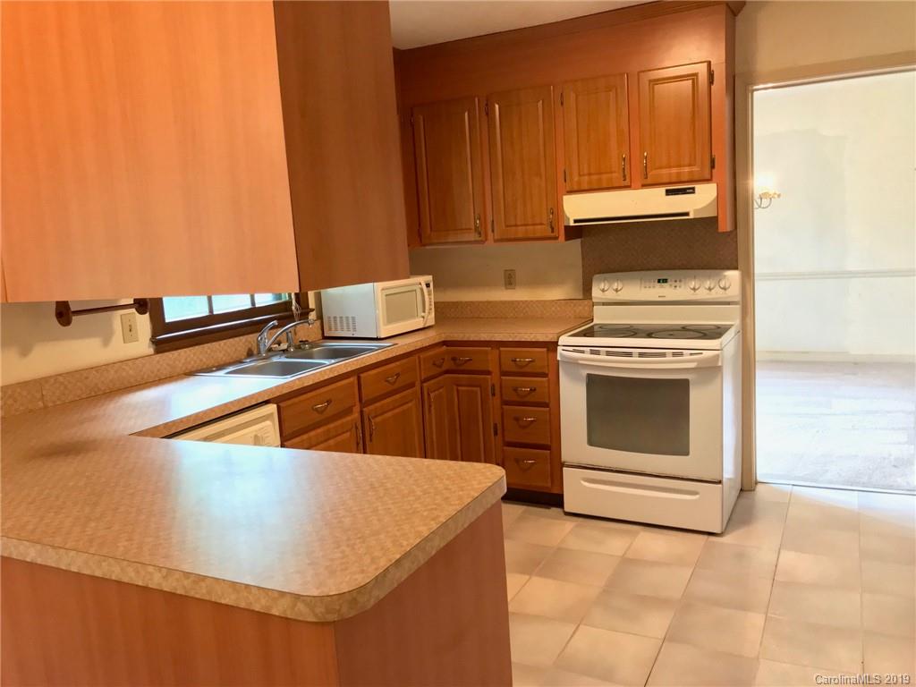 7424 Crowflock Court Charlotte NC 28226