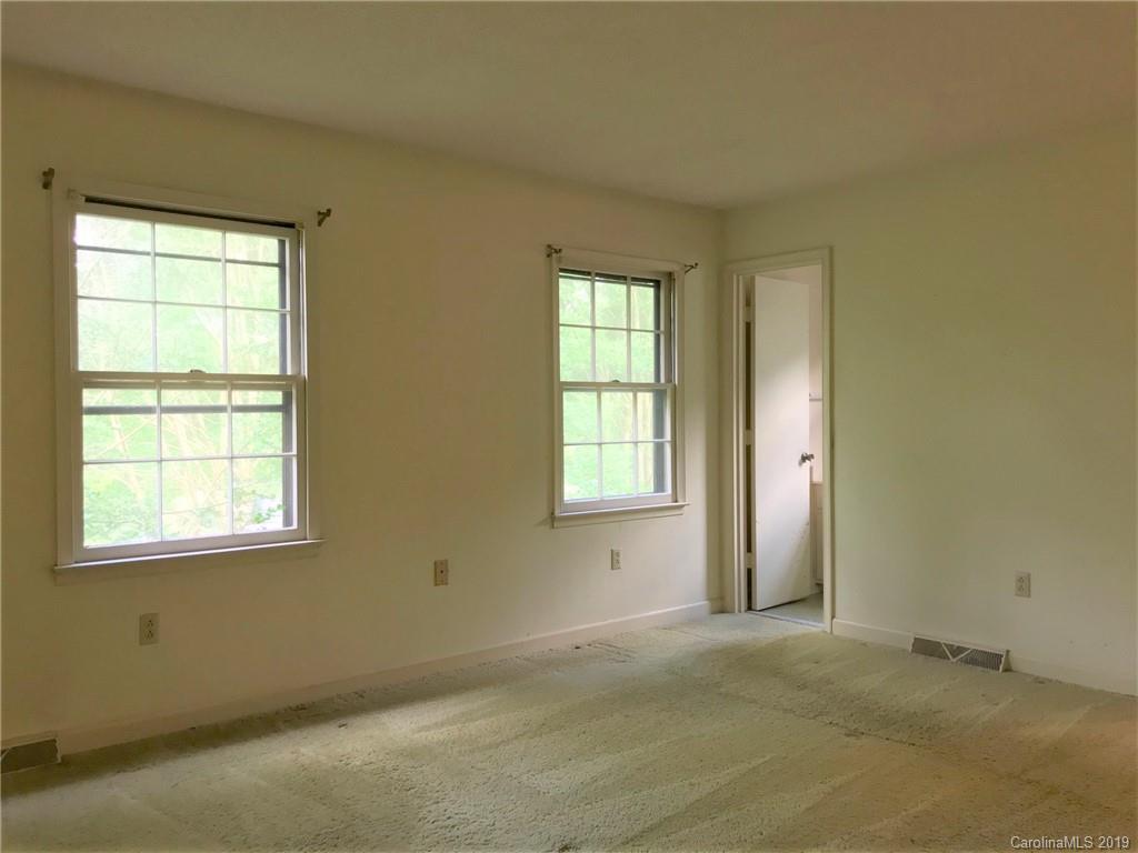7424 Crowflock Court Charlotte NC 28226
