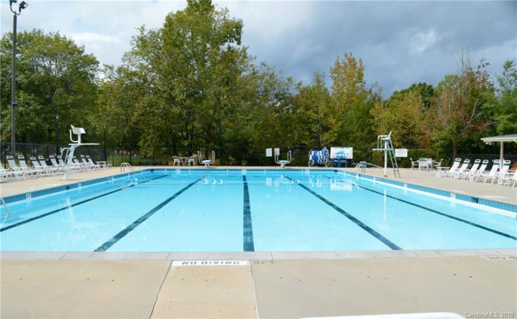 7424 Crowflock Court Charlotte NC 28226