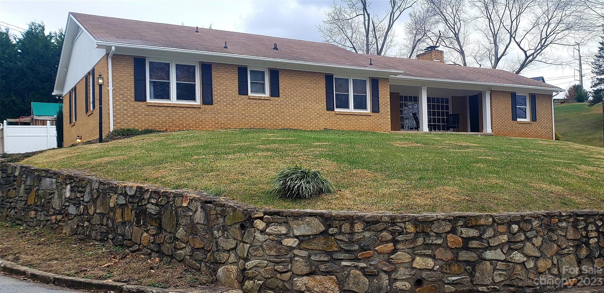 12 Belmont Street Canton NC 28716