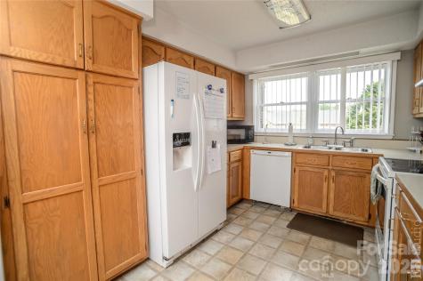 5146 Olde School Drive Hickory NC 28602