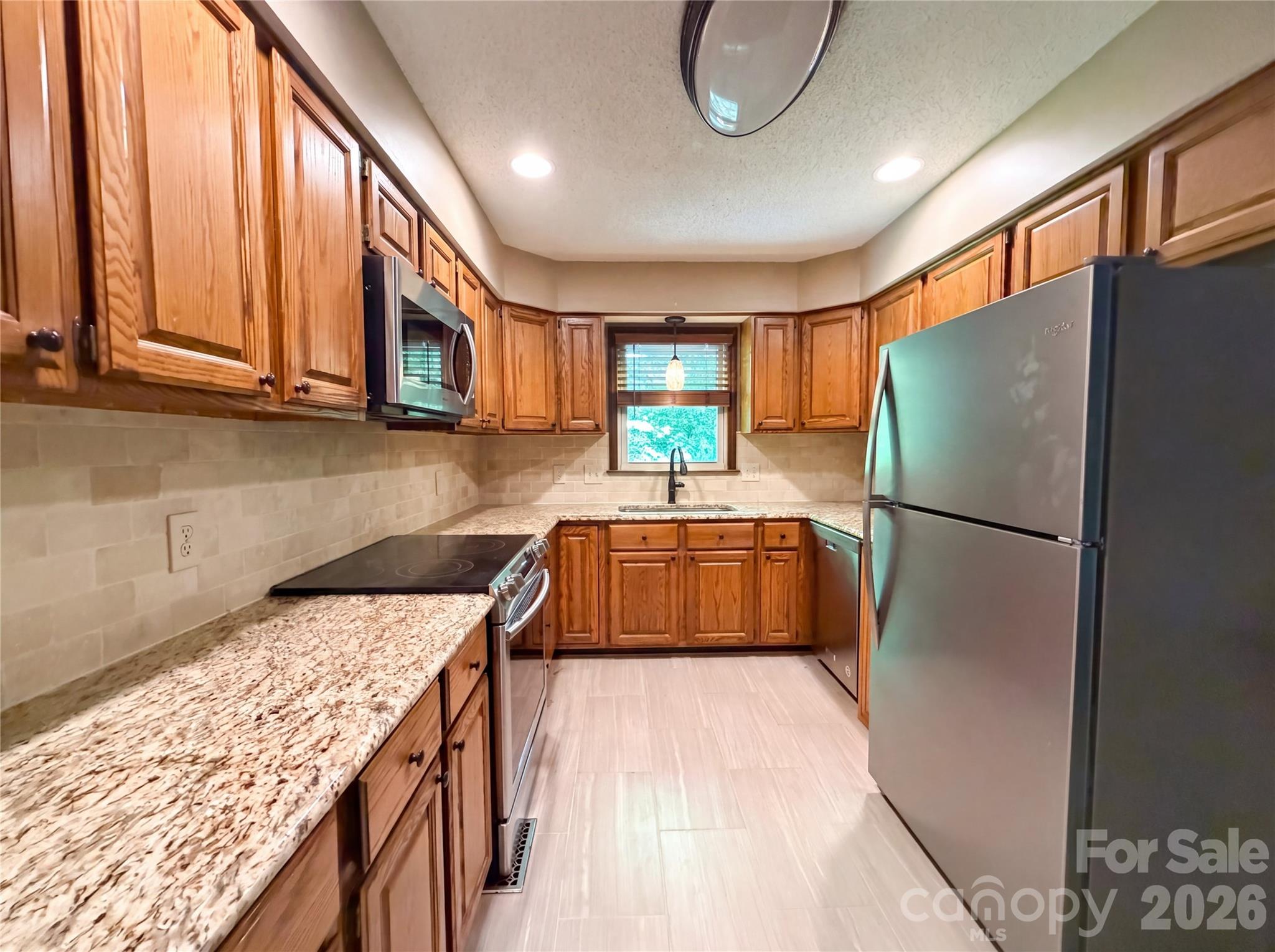 8612 Piccadily Lane Harrisburg NC 28075