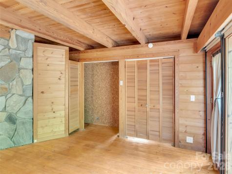 429 Biodome Drive Waynesville NC 28785