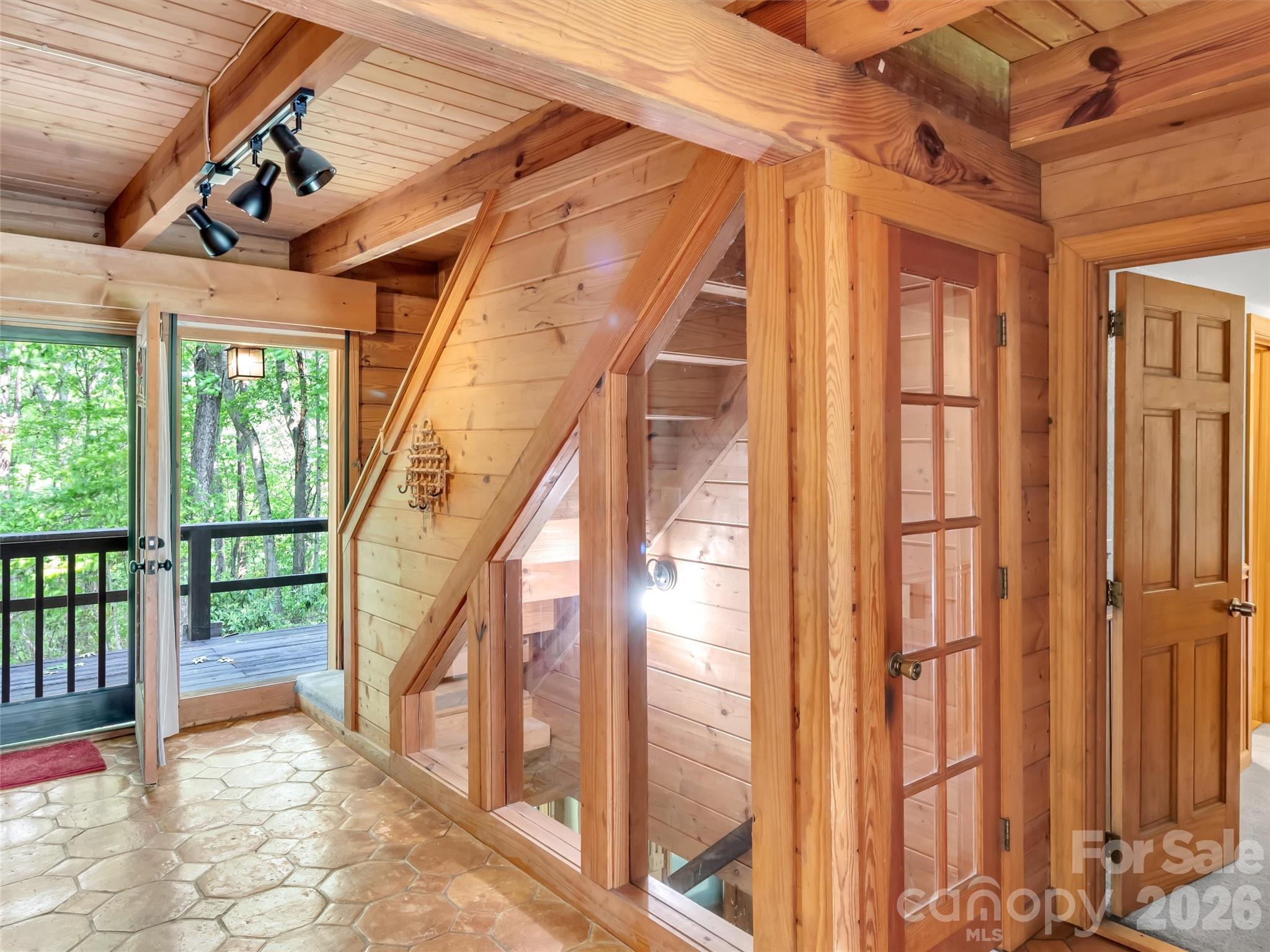 429 Biodome Drive Waynesville NC 28785