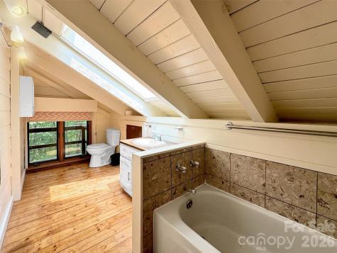 429 Biodome Drive Waynesville NC 28785