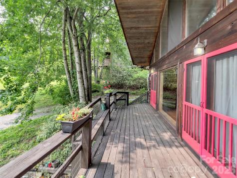429 Biodome Drive Waynesville NC 28785